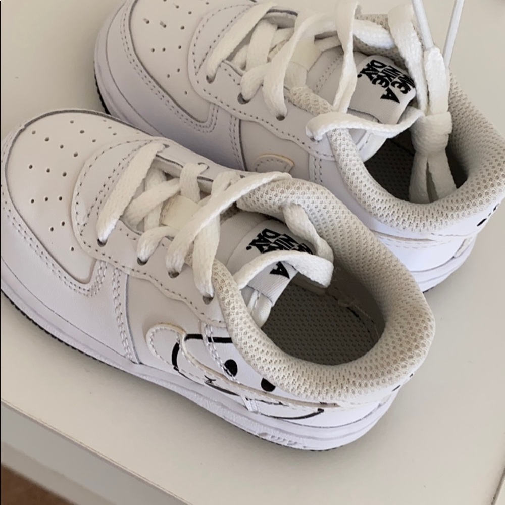 Nike toddler shoes